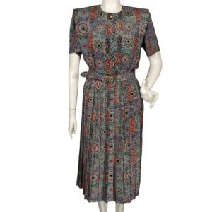 LESLIE FAY Dress, 8, Mandala/Geo print, Pleated Skirt, Shoulder pads, Short slv